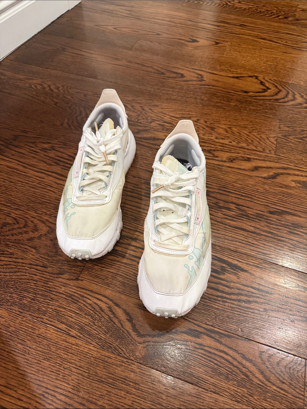Reebok Women's Cream & Light Blue Sneakers